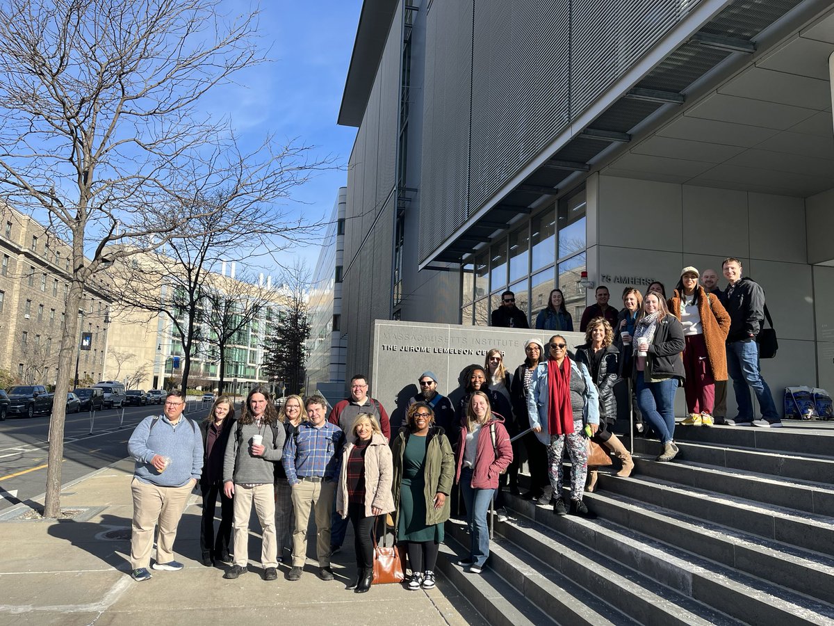 So excited to be at @medialab and The Center for Bits and Atoms to hear about the first fab lab before diving into some strategic work to grow OUR fablabs! #eLabnetwork @VWeLabs