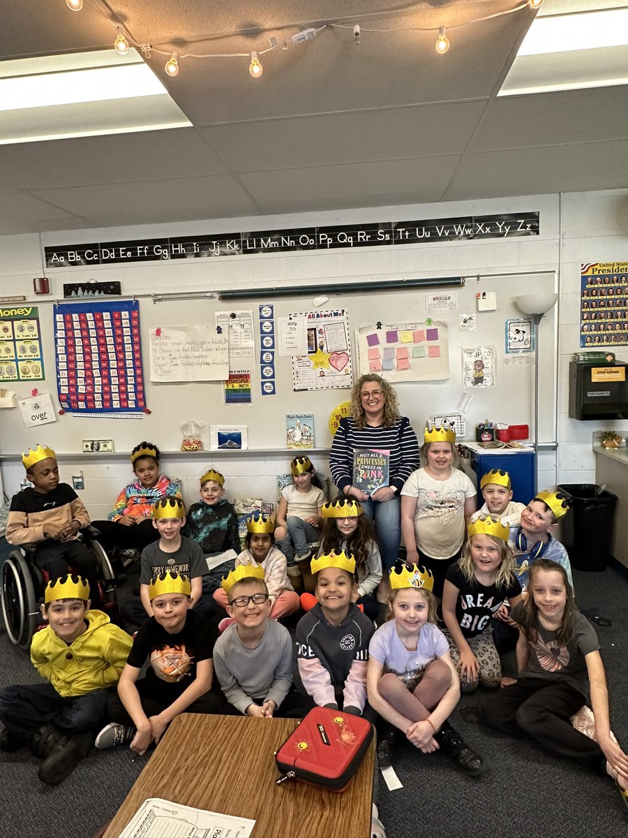 Thank you Mrs. Montijo for being our guest reader.<a href="/SLCSSalem/">Salem Elementary</a>