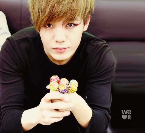 TabiiDragon's tweet photo. Happy Birthday
× Cheolyong.🎈🎂
#HappyMirDay https://t.co/7u19tS5BCt
