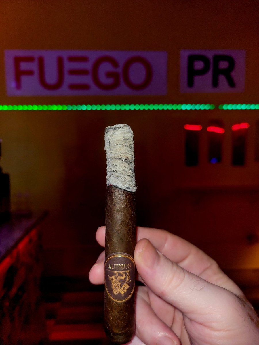 Really liked this cigar by <a href="/Valacaricigars/">Valacari</a>