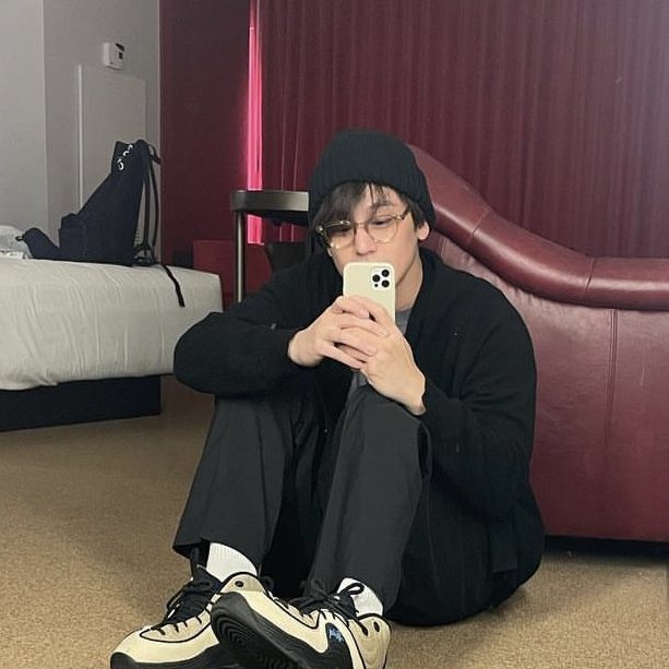 _ssSeul's tweet photo. IM SAWRY BUT KIM BEOM AND RYU HYEYOUNG ARE YOU SERIOUS RN https://t.co/wXSxD7jlir