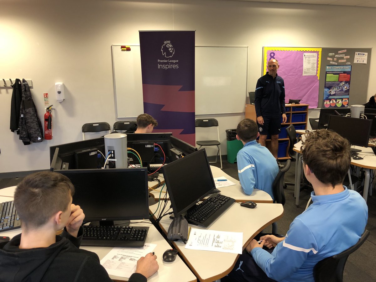 DCC_Engage's tweet photo. Our Yr11 City Inspires group are in the final stages of planning their school ‘Blue Run’ as part of their social action #BeDCC #PLInspires 

⁦⁦@citcmancity⁩ | ⁦@PLCommunities⁩ | ⁦@DCC_News⁩ https://t.co/gfYylZWI9V