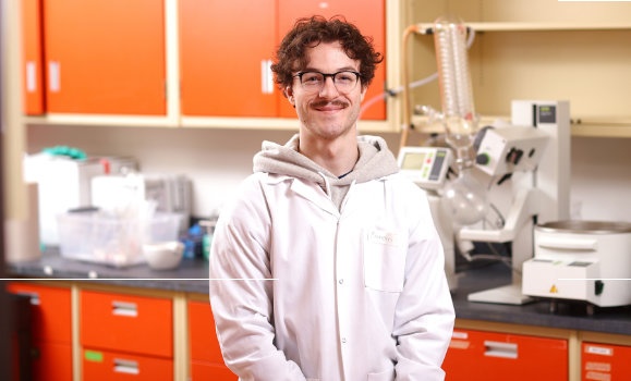 Dalhousie University (@dalhousieu) on Twitter photo Brenden Wheeler got his start at <a href="/dalagriculture/">Dal Ag Campus</a>, and now as a Killam Scholar working from his lab on our Sexton Campus, he's seeking new ways to make medical implants better for patients: bit.ly/3l1gdbO Brenden Wheeler got his start at <a href="/dalagriculture/">Dal Ag Campus</a>, and now as a Killam Scholar working from his lab on our Sexton Campus, he's seeking new ways to make medical implants better for patients: bit.ly/3l1gdbO