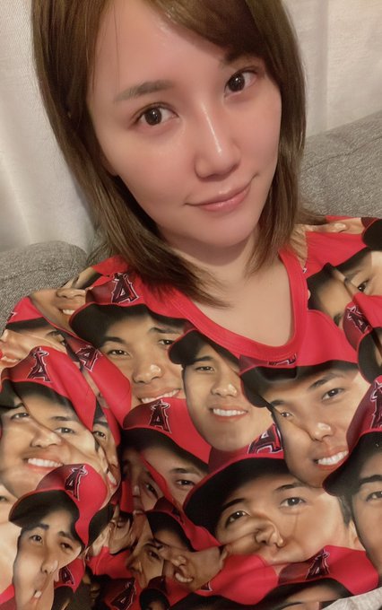 サイン入り】AKB48 名取稚菜 サイン入りTシャツ （サイン入り