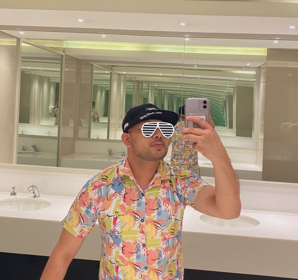 fernweh0929's tweet image. Thank you @CoolMho ganda daw ng polo ko sabi ng mga officemate ko #kilig 😍 ( binigay ko na Shopee account mo) 👌🏻