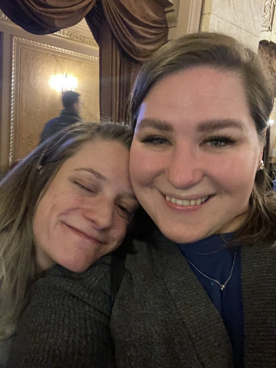 BurkeyShark's tweet image. Me and Ida after crying for 2 hours watching @DearEvanHansen last night in Seattle! It was my second time seeing it live and blew me away even more than the first time!
#youwillbefound