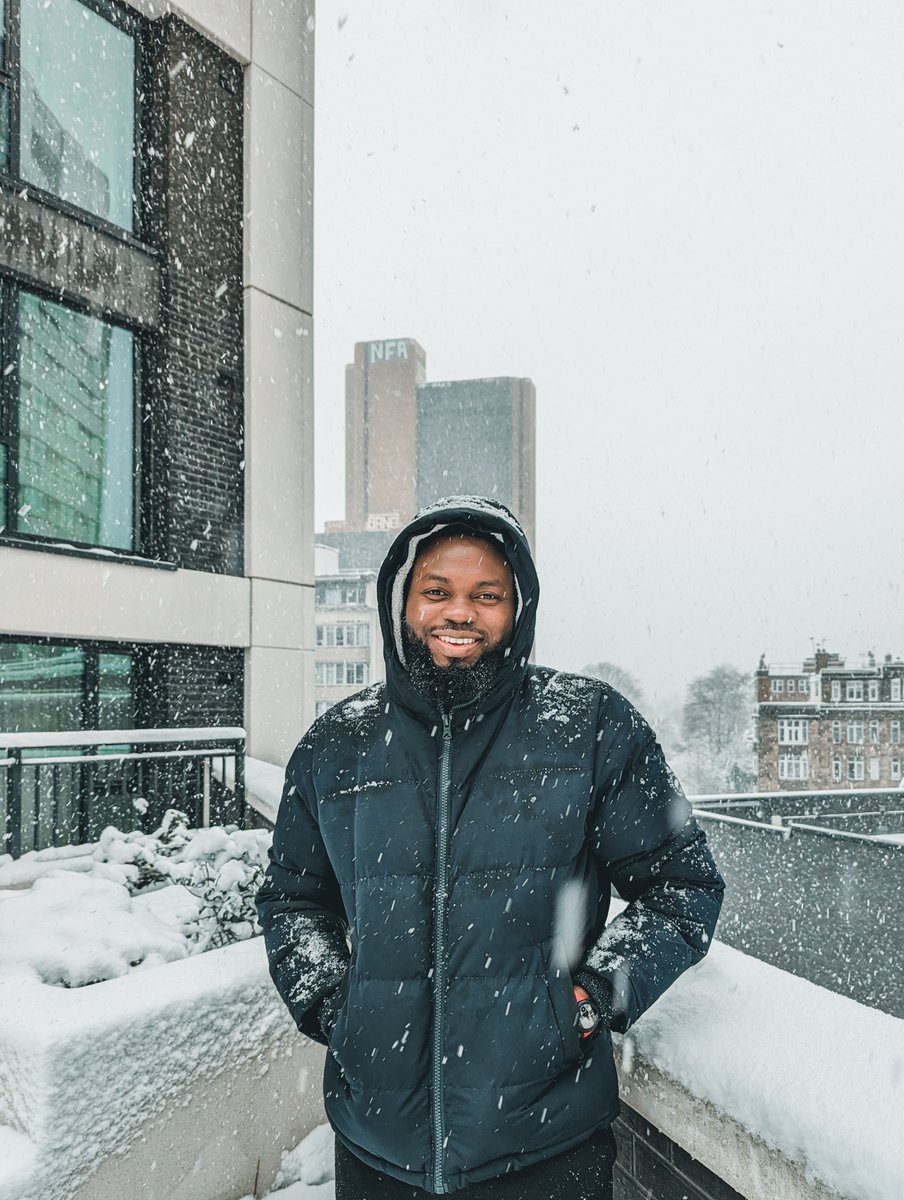 Oluwarufus's tweet image. One angel in heaven decided to leave the freezer door open in March 🤣. And make I no lie, there's something oddly satisfying about watching snow fall 🤣

#teampixel #shotonpixel7pro #snowinmarch