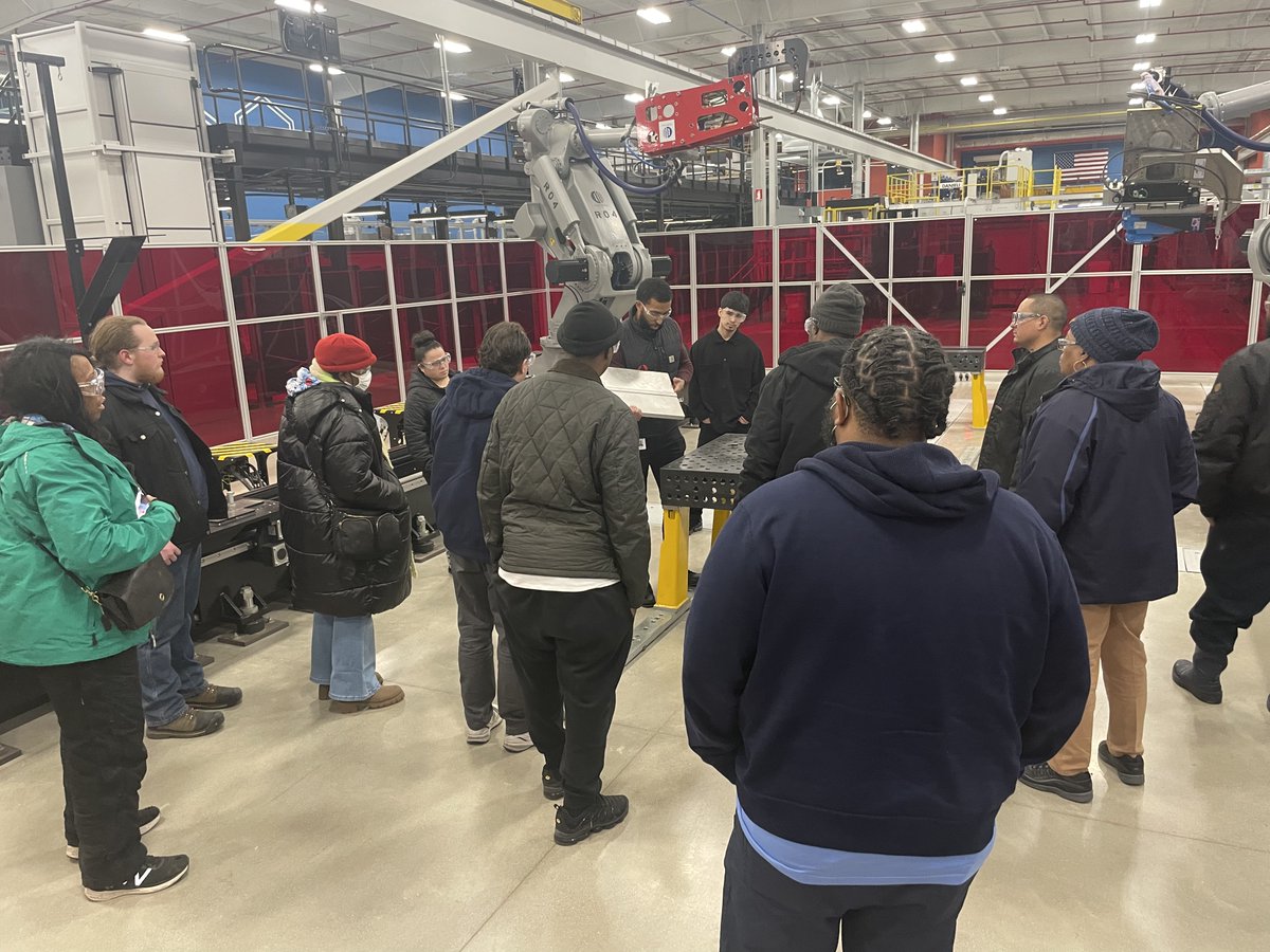 NewsfromLIFT's tweet photo. Thank you to everyone who attended and participated in the Skilled Trades Open House yesterday!  Every day we are continuing to Drive American Talent into the Future! https://t.co/B86rHhLGJO