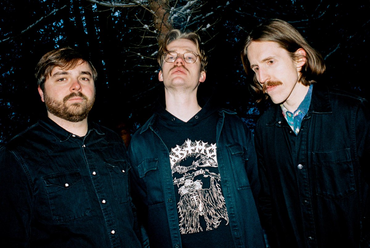🤘 For fans of KYUSS and FU MANCHU — hear KANAAN's new riff-worshiping psych-rock jam "Orbit" bit.ly/3T4vd57