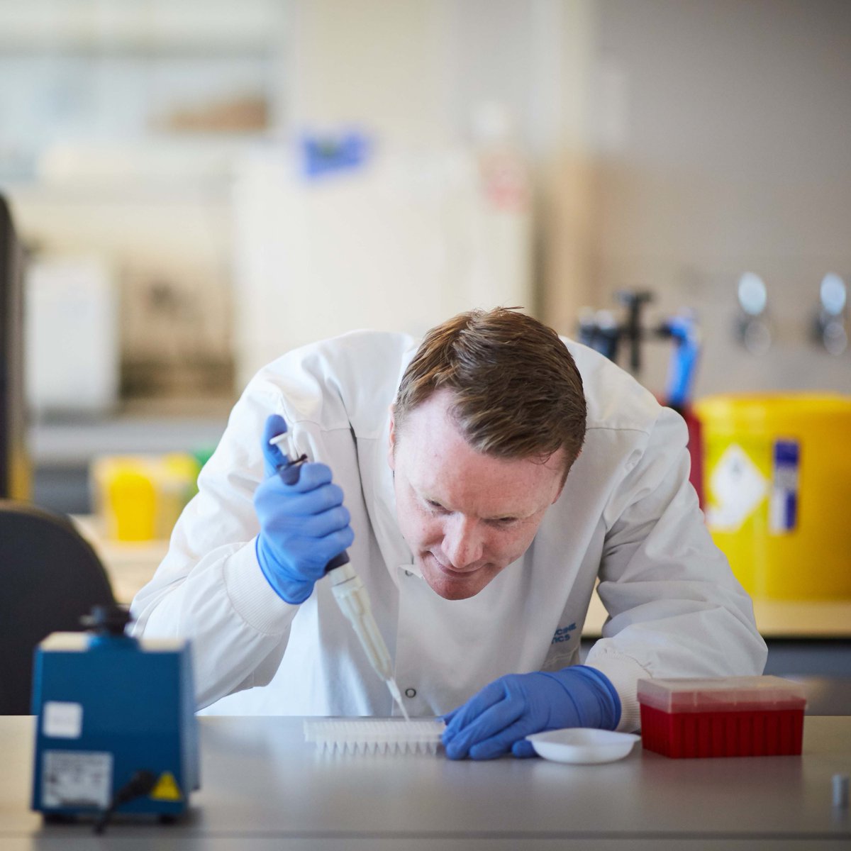 HealthCareersUK's tweet photo. ✅ Interest in STEM and healthcare? 
✅ Want to make a difference? 
✅ Different training routes?

Healthcare Science Week 2023 starts 13 March. Discover the 50 healthcare science careers and find the one for you. 

👩‍🔬👨‍🔧👩‍💻🧪🧫🥼 

https://t.co/EFk2fkAilS

#HCSW2023 #NCW2023 https://t.co/7CLxvc3qaL