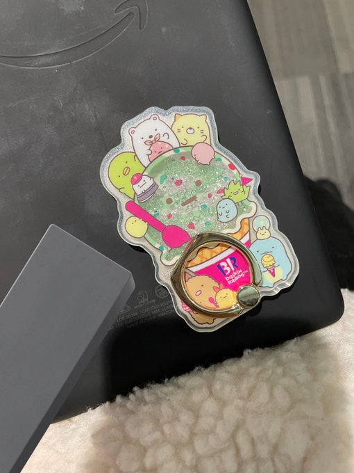 Kindle端末の背面の指紋、なんとかならんか?汚すぎるんよな 