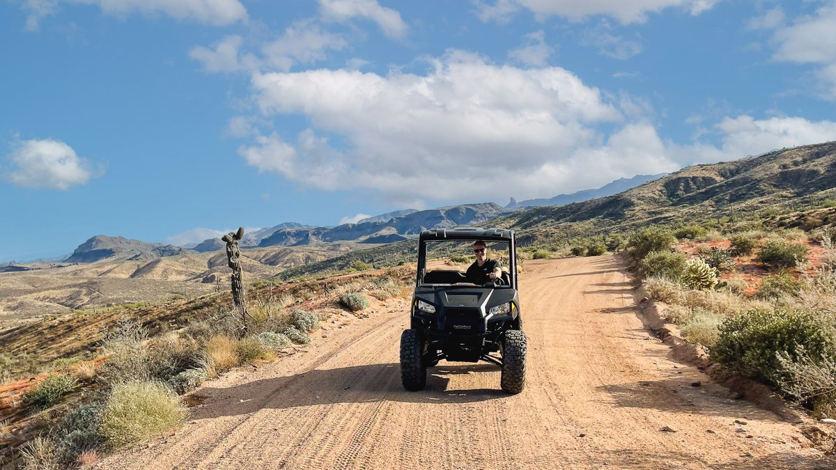 exrotech's tweet image. No chargers in sight?🔌🔋 No problem. Exro&apos;s optimized systems are designed for maximum efficiency, so you can go the distance with confidence!🚗🏜️

Explore the Exro Coil Driver™ and its advanced technology here: links.exro.com/41QDkXa

#ExroTech #Efficiency #EVs #GoTheDistance