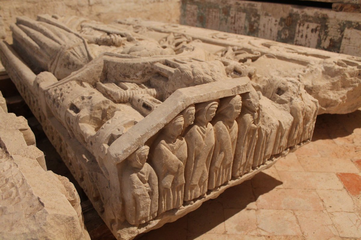 Muestra de los sepulcros que se encuentran en Palazuelos facebook.com/SantaMariaDePa…

<a href="/smpalazuelos/">Santa María de Palazuelos</a> #Valladolid