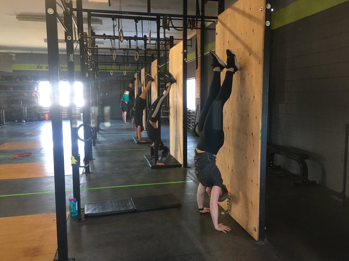 Just setting up for this weekend’s Winter Challenge. We cannot wait to see you all on Saturday morning!

Special thanks in advance to our member volunteers and local supporters!!

#ittakesavillage #crossfit #crossfitelgin #community #gymfam #winterchallenge