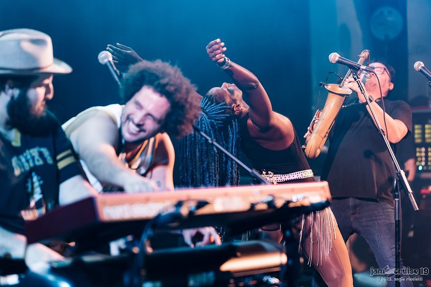 neighbortunes's tweet photo. Sitting in with @andyfrasco is like being shot out of a cannon. 

Here's a few shots of Ricky with Andy on @jamcruise.  #keyworld #nicepickin #frasconomics #jamcruise

Photos by @dv_in_sf @wildmusemedia @JFaatz_Photo https://t.co/sjDPU4FMZM