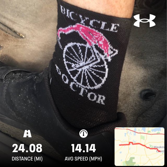 jdimig's tweet photo. Happy World Kidney Day! #sockittokidneydisease A collection of bike socks for #850challenge @ASNKidney @NU_Nephrology Laboratory keeps doing research to find therapies to treat kidney diseases https://t.co/ivQ35UjLZX