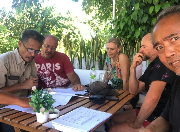 eFKarchitect_FK's tweet photo. Story of BINGIN Today, 
Just MEET and TALK about SOMETHING..!!! 

#architects
#architectbali
#architectlife https://t.co/fSHYoKV4LT