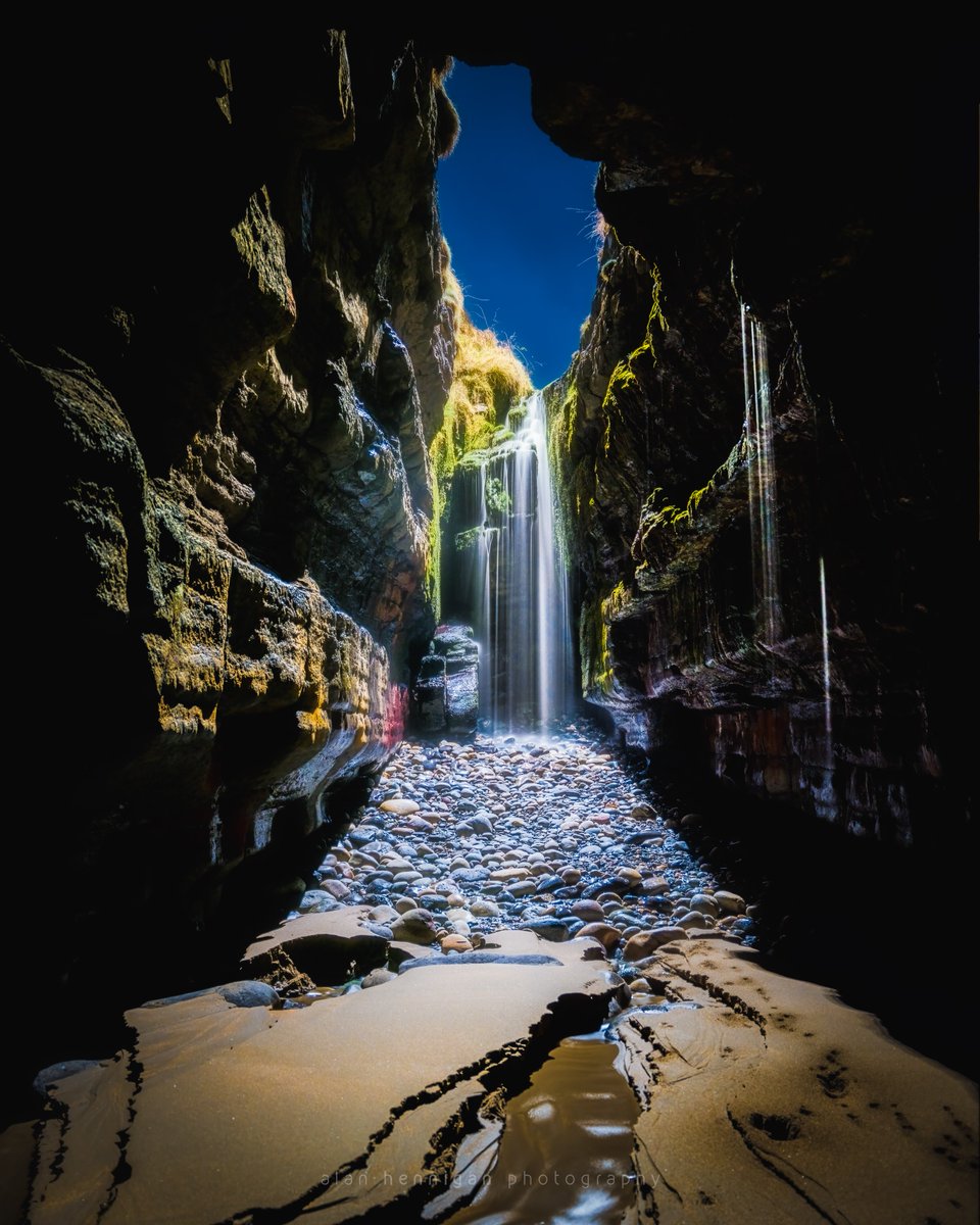 AHenniganPhoto's tweet photo. Gollums Cave - The Secret Waterfall after Dark
Had a vision in my head of the shot to death Secret Waterfall bathed in moonlight. The moon didnt work out so the drone got the job done nicely. Praise @jlee10photos for the assist on this one.
#secretwaterfall #donegal https://t.co/kCP7iOsMGZ