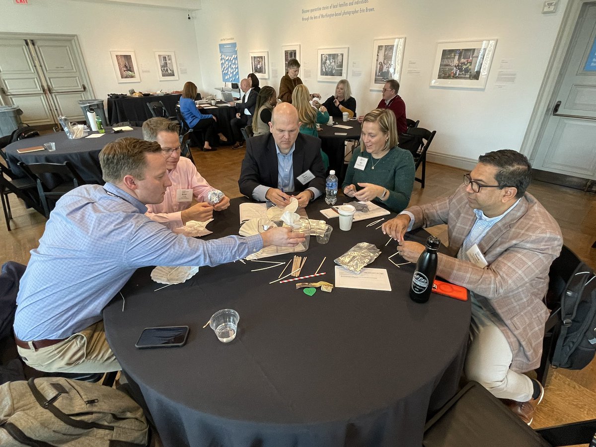 battelleforkids's tweet photo. Our #BFKSummit education leaders are engaged in play to spark creativity and imagination as part of their immersive experience at the @columbusmuseum https://t.co/uxfiJEWQDJ