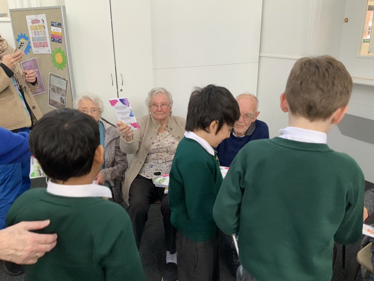NorthTown3EF's tweet photo. We’ve had a great afternoon this afternoon with @TheAbbeyfield and @RemLearning ! Thank you for the books @RemLearning 🥰☕️ @NorthTown4PC https://t.co/7gumJBdu8N