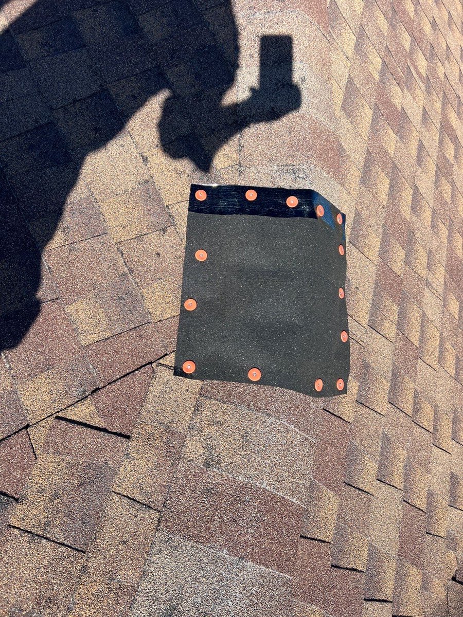 Are you dealing with leaks following heavy rains and last weeks hail storm? Call us for a free inspection and let us get your roof patched up to prevent further interior damage. (817) 688-7548
#Roofing #TexasLegacy