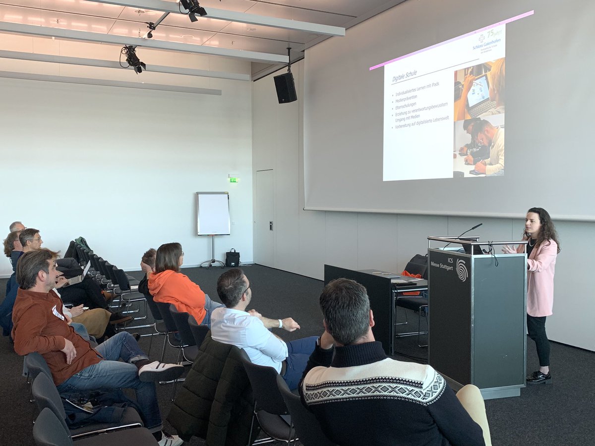 itslearning_de's tweet photo. 💡Zum Abschluss der Kurz-Impulse des #itsCommunity Events: Alessia Caroppo vom Schloss Gaienhofen zum Thema „Effiziente Unterrichtsvorbereitung mithilfe der neuen Pläne in itslearning“. 
#twlz #didacta2023 https://t.co/sD3WgQ8k9y