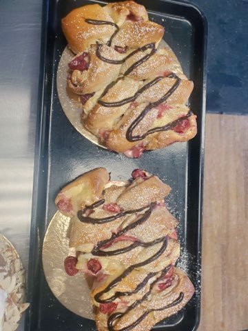 Lakeview Bakery and Lakeview Bakery Gluten-Free tweet media