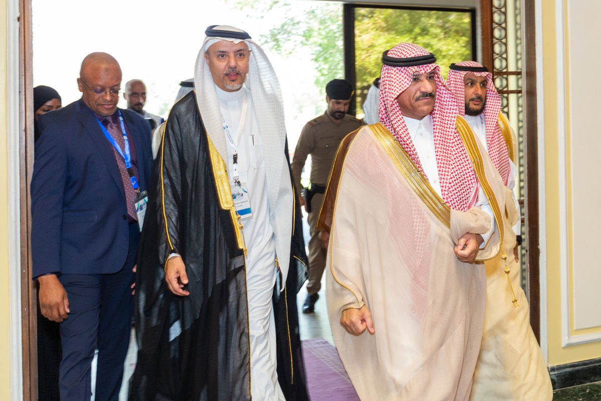 EventTroop's tweet photo. The entry hall was full of laughter and some conversations between the president of the conference, the president of the assembly, and the representative of the emirate. ❤🤩

Proudly Managed By #EventTroop 
@E1_Cluster https://t.co/frWWN17WOh