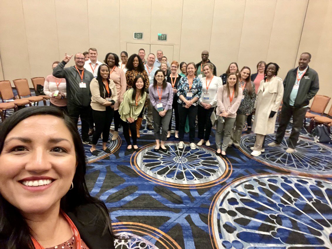 HZia2011's tweet photo. So happy to talk with a new generation of Research Administrators! Can’t wait to see where your career takes you. @NCURA https://t.co/ksO4Dpe6dY