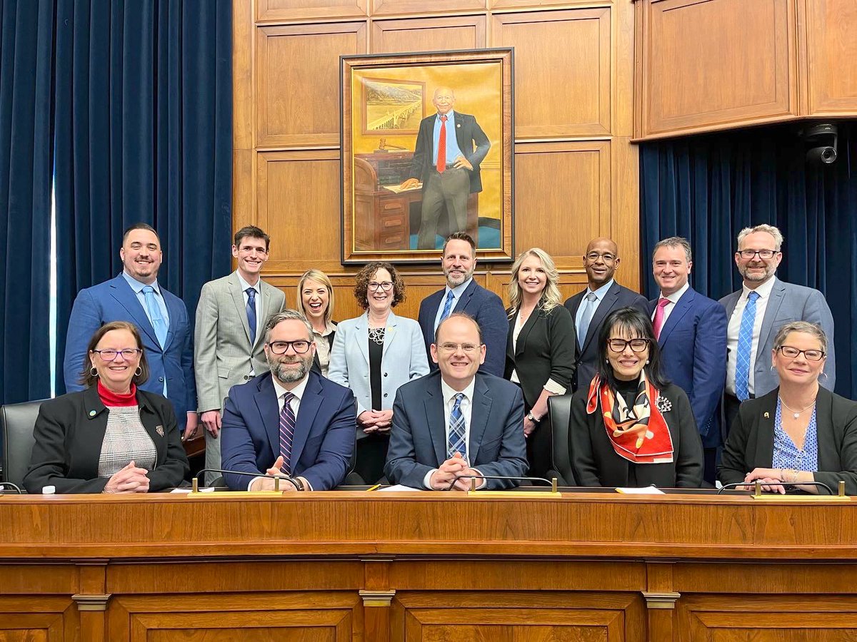 Representative Val Hoyle tweet media