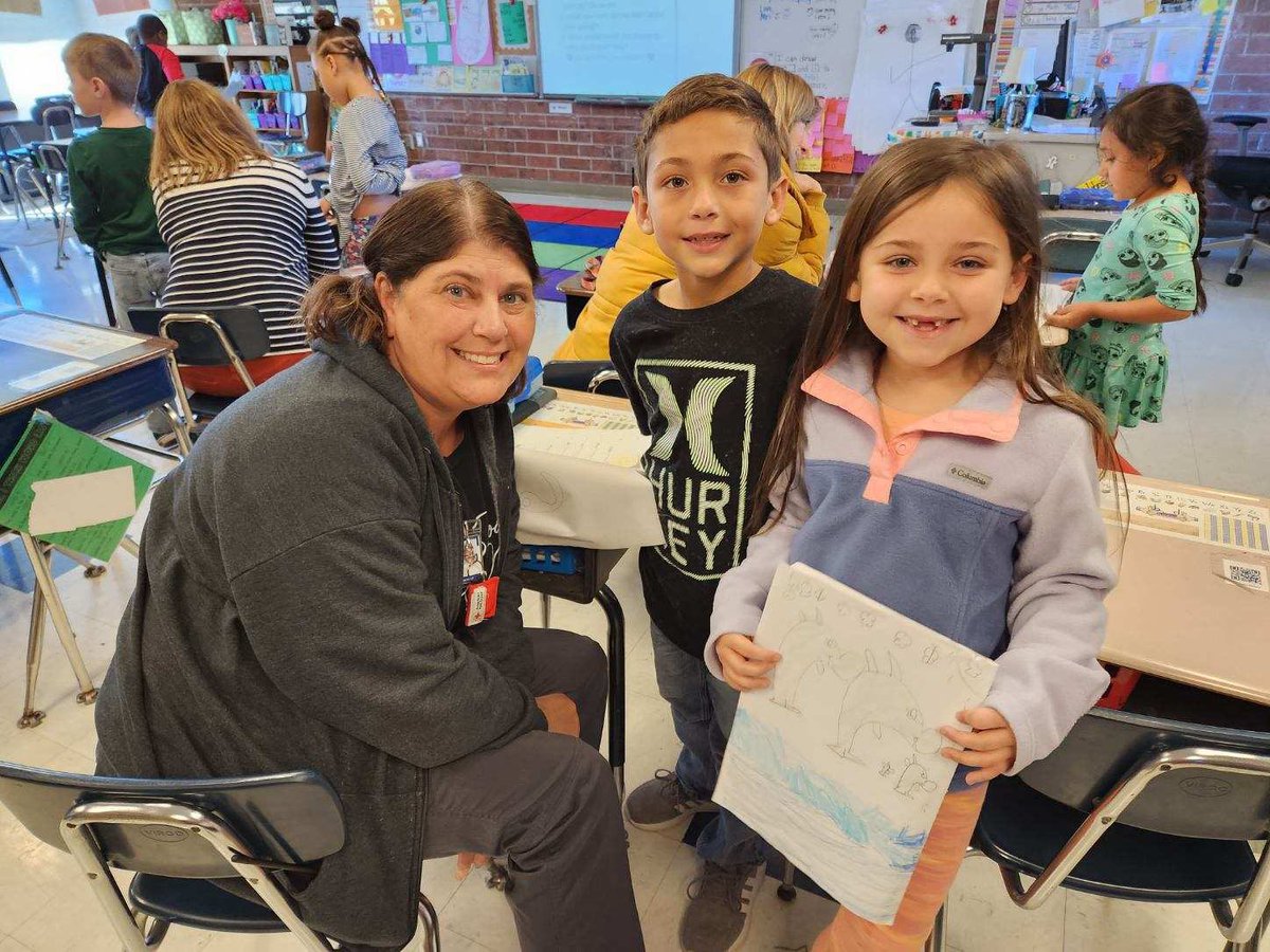 Celebrating our 1st grade nonfiction authors today in Mrs. Johnson’s class! Their pride in their work confirms why we do this important work <a href="/NewHanoverCoSch/">New Hanover County Schools</a> <a href="/WrightsboroE/">Wrightsboro Elementary</a> #alldayeveryday <a href="/DeloresOverby1/">Delores Overby</a>