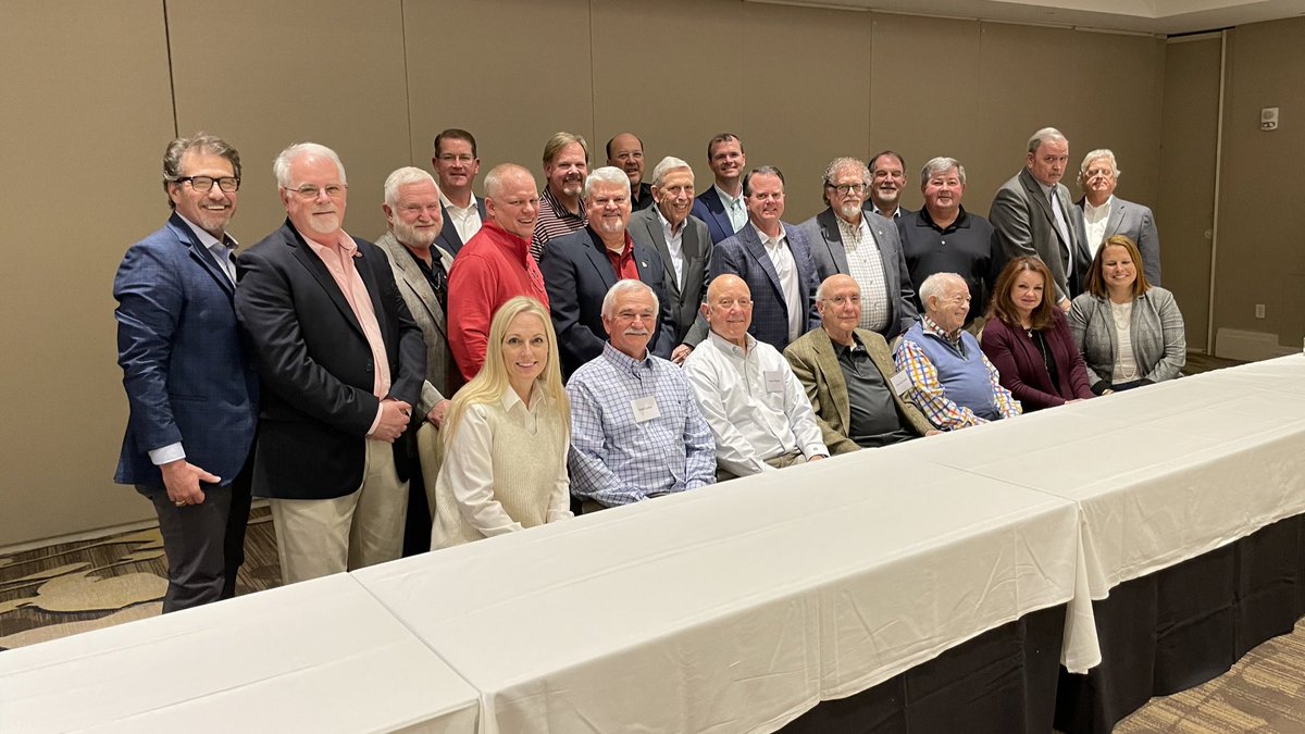 .@GeorgiaPharmacy had its Council of Presidents meeting this past weekend in Atlanta. What an incredible bunch of folks! We had a great meeting and it is an honor to be a part of this group.