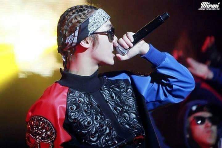 JKSblqDImxWHskz's tweet photo. Not me still hoping that Mir would do this hairstyle again!!!!
He looks SO FINE 🔥💜
This look of Mir is so underrated!
#MBLAQ #엠블랙 #Mir #미르
#HappyMirDay
#WaitingForMBLAQ https://t.co/PF8OZsrA8U