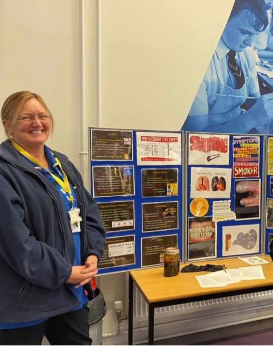 Following #NationalNoSmokingDay yesterday heres an example of a corridor workshop alongside the normal drop in service we offer to each secondary school. This allows us to raise awareness and hopefully improve health of local children! <a href="/TVAbrigg/">The Vale Academy</a> <a href="/childrencgrdash/">Childrens Care Group 💙</a> ❌🚬