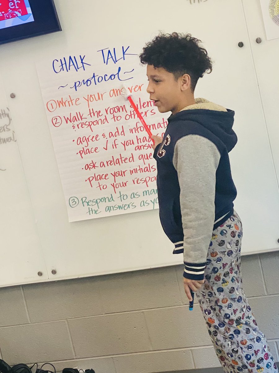 mbullard's tweet photo. Big fan of the @ELeducation Chalk Talk protocol. Ss showed some deep thinking around multiple themes of a single text. Thanks @JoannaRConnell @bharoff for the inspiration! #TotalParticipation @LakesideMS_Lex1 @IveyFHomer https://t.co/4w9J04Uii6