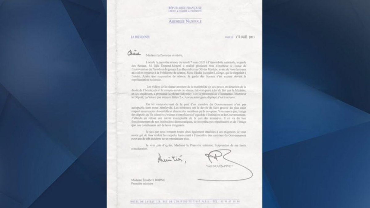 LCI on Twitter "EXCLU TF1 Bras d'honneur de DupondMoretti dans