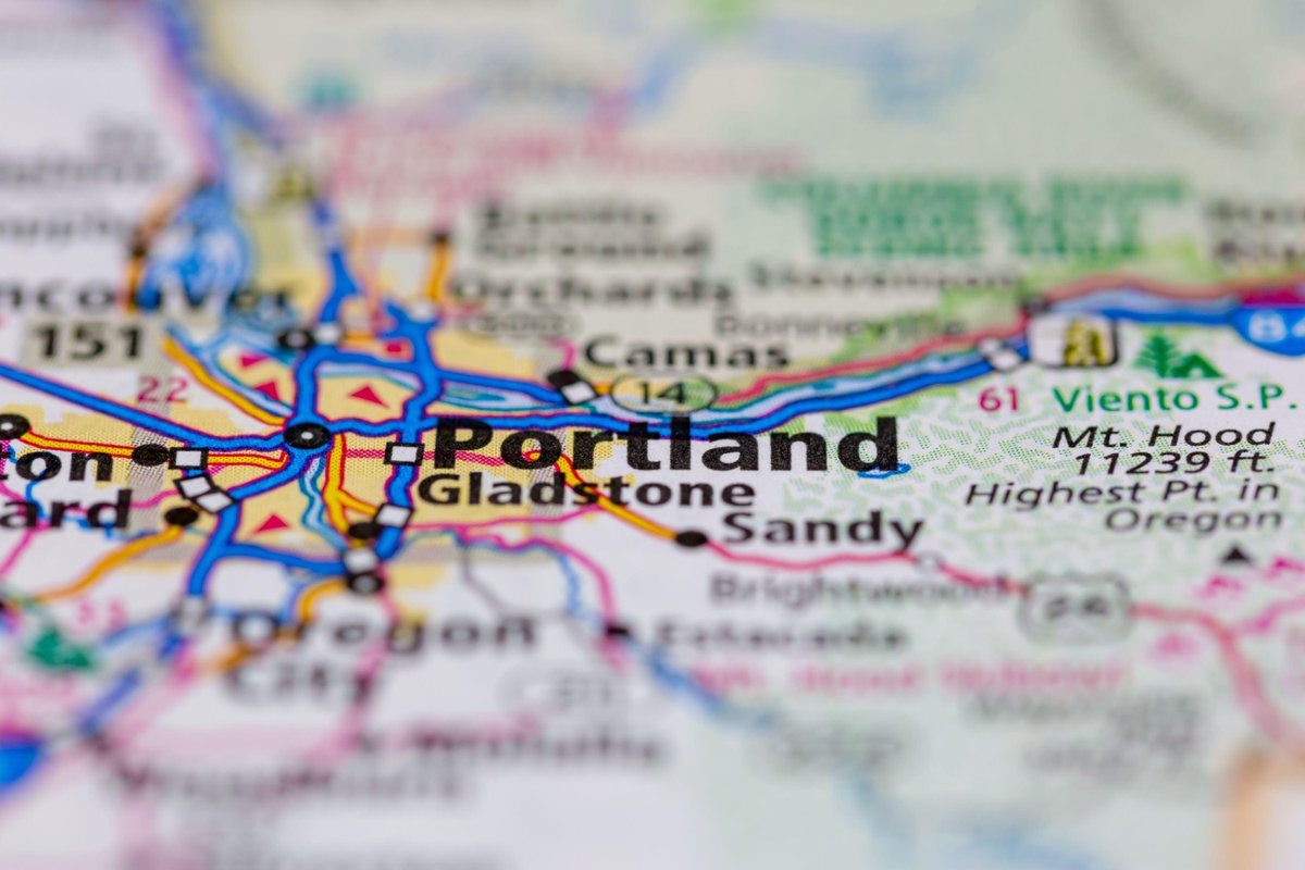 michaelfcooper's tweet image. In Northern VA, operators expect Dominion Energy to provide significantly less power for data center development until 2026. This is creating a shift to other markets- like Portland, OR.
More w/DCK: ow.ly/aOvk104xkyN
#datacenterdevelopment #datacenters #datacenter