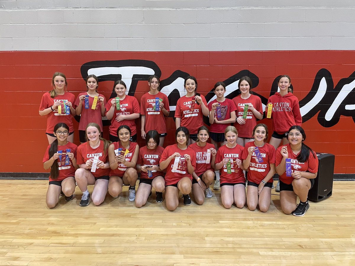 7th grade Girls almost doubled their points this week at the Canyon Meet! Way to go girls!