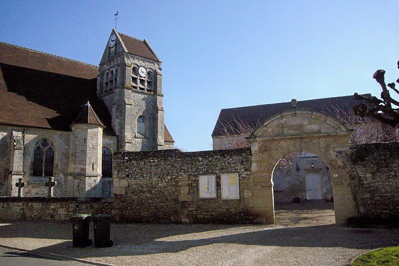 MonumentumFr's tweet photo. Presbytère à #Raray (#Oise) Le portail sur rue du presbytère de Raray est daté de 1621, par inscription gravée au fronton, il se compose d'un élégant arc cintré, reposant sur des tailloirs et ponctué d'une clé en...
Suite 👉 https://t.co/NkypyK4GMl
#Patrimoine #MonumentHistorique https://t.co/FFlyGGvI9y