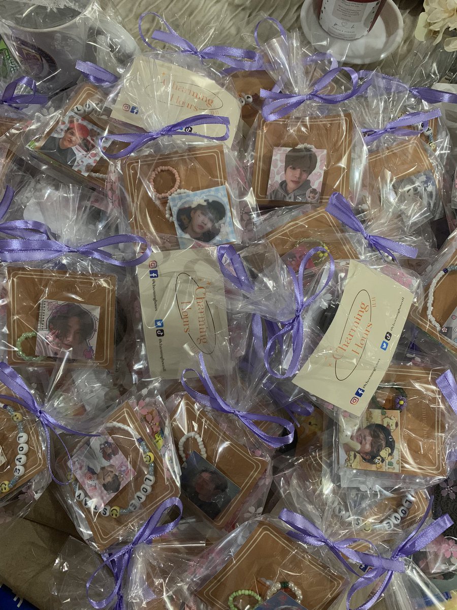 charminghours11's tweet photo. all packed! and change of plans will try to give out freebies pero limited on march 11 before pumasok kami for soundcheck we’ll be staying in one place with my friends https://t.co/wOp4nhjZOu