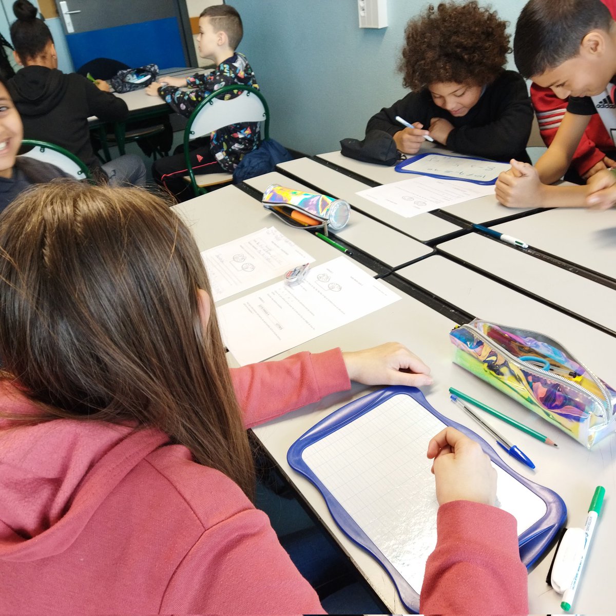 LInfocom's tweet photo. Poursuite de la #SemainedesMaths sur le #RepBeaumarchais avec une nouvelle rencontre CM2/6e pour un rallye maths : recherche, coopération et entraide au rdv.Une belle réussite 👏 @mathscreteil @dsden77 @AcCreteil @MartialDepagne https://t.co/EBFDxFPdif