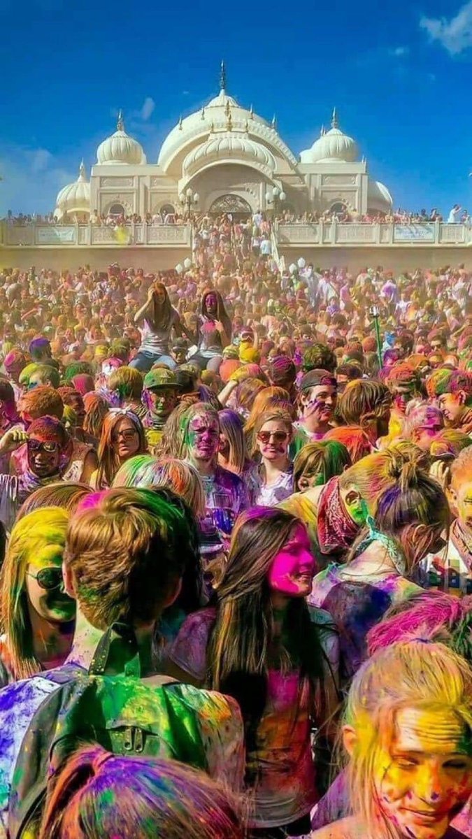 The world was colourless but then God created India: Tarek Fatah
#HappyHoli2023