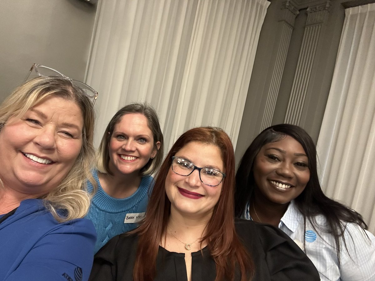 Nadine (@nadine_riddle1) on Twitter photo 