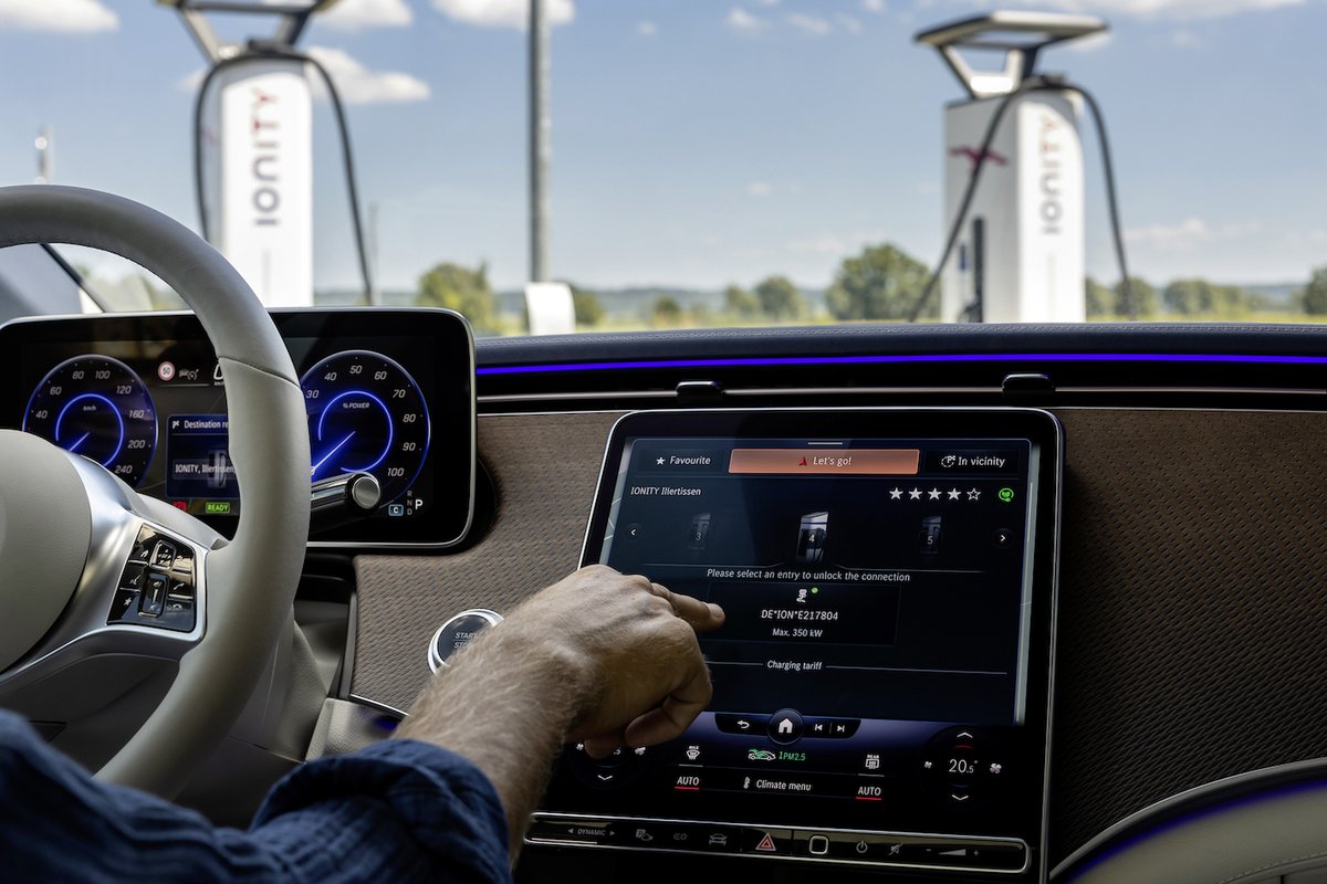 MercedesBenz on Twitter "MercedesMeCharge offers three charging