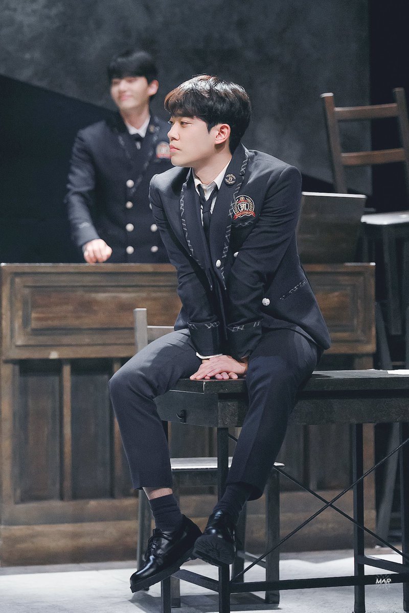 J_eh5j's tweet photo. 찬종 6주년🎉🎉 https://t.co/fvHQhaqO5Q
