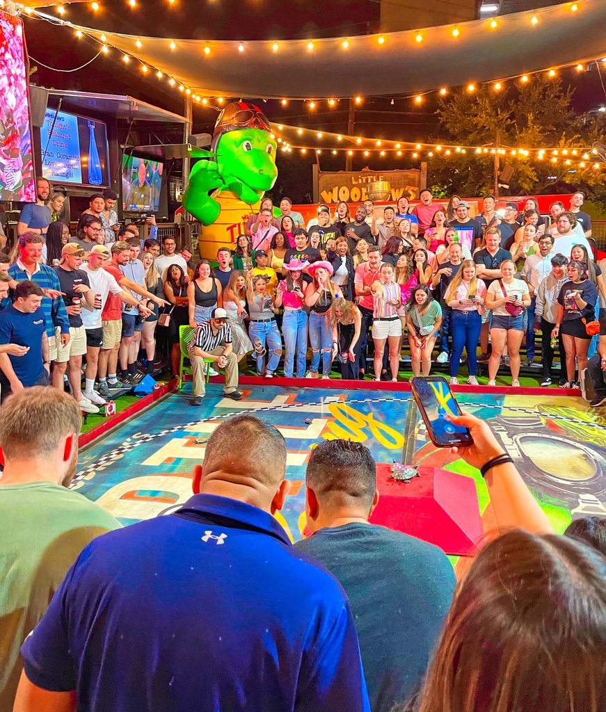 Ready, set, slow! Oops, we mean, GO!! 🤣 Turtle Racing is BACK every Thursday night starting at 9 pm! 🐢🏁 Get here early! DJ sets at 8 pm! 🎶 #littlewoodrows #turtleracing #houstontx