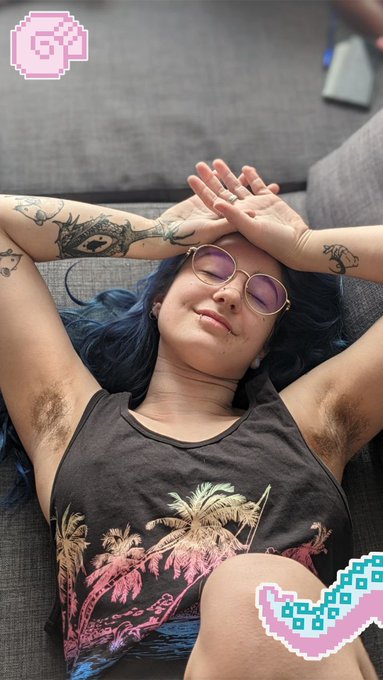 Tu fais quoi aujourd'hui ? 🥰🤭  Rejoins ma page VIP 👉https://t.co/roDBfDcyWo 👈 https://t.co/zbrecDj0H