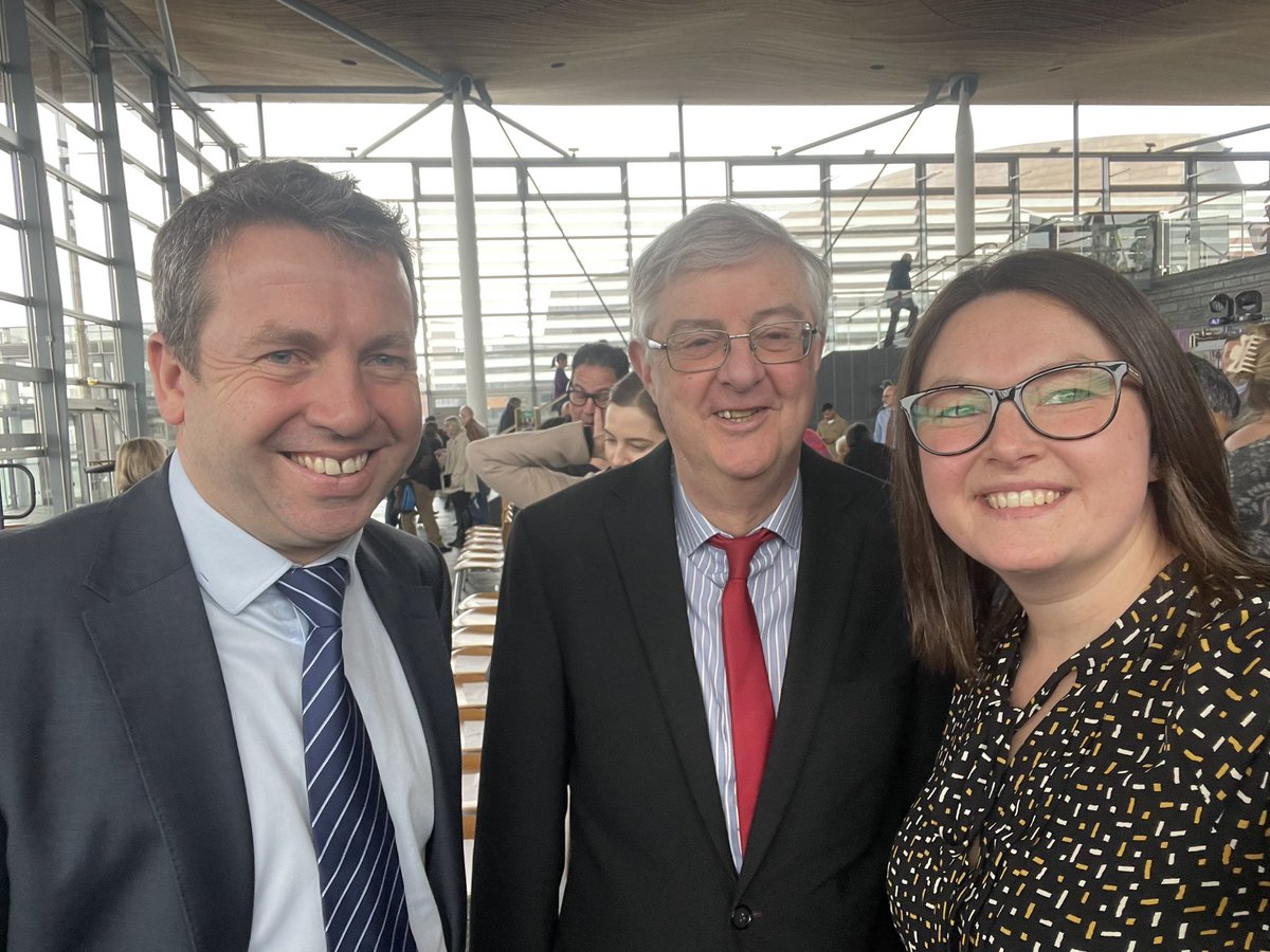 CerysJ's tweet photo. Honoured that @CanSenseLtd have been shortlisted as finalists for the 2023 St David Awards. Great to meet @PrifWeinidog today at the Senedd with @ProfPeteDunstan for the announcement! https://t.co/YXGVxRw5ua