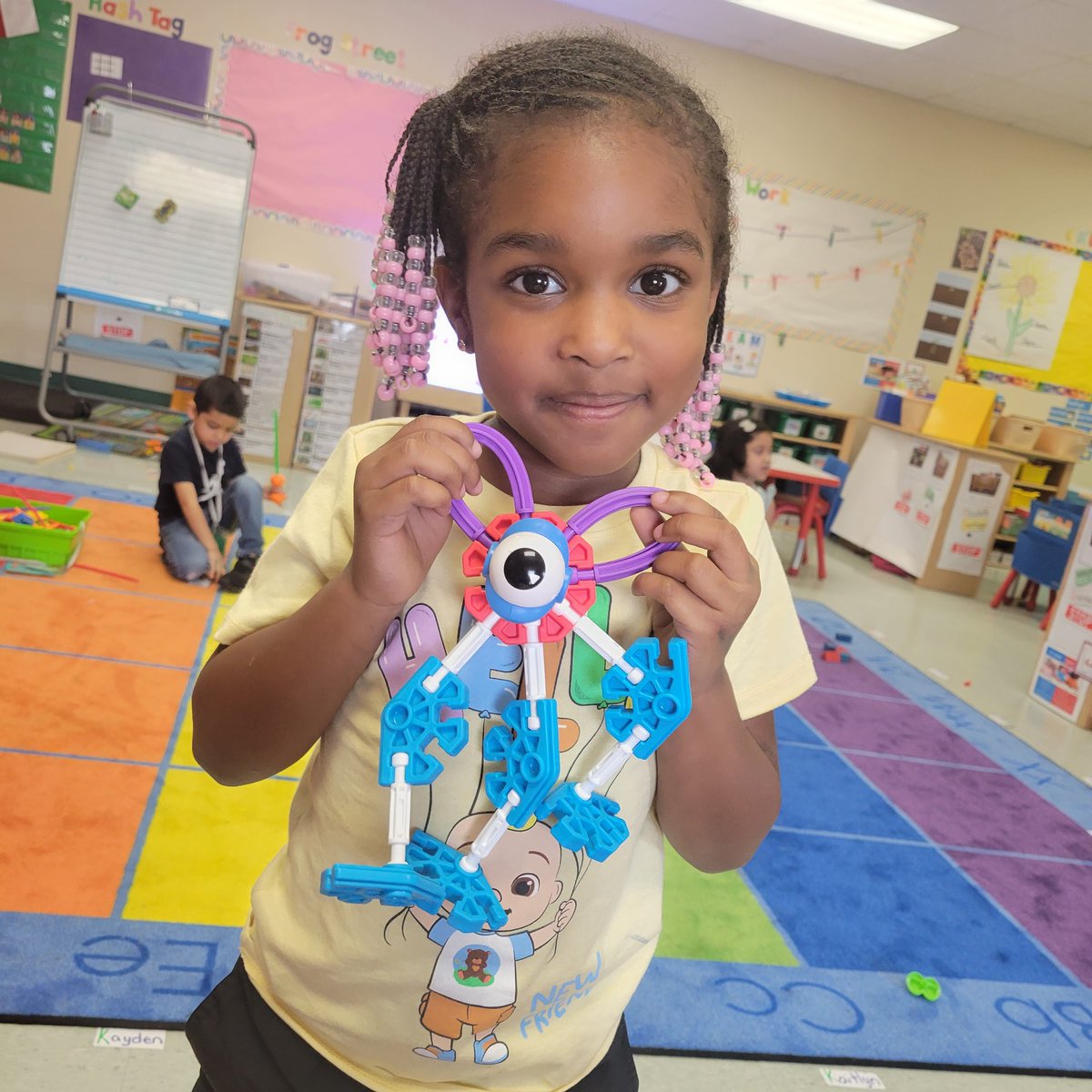 MrsLavergne20's tweet photo. Thank you for our new STEM material. @ShekaDow @DozierMrs @kojessie @JulieSustaita2 #keeble #AldineHeadstart @Primary_AISD @Keeble_AISD #STEMinPrek https://t.co/Mjw4sPDlsE