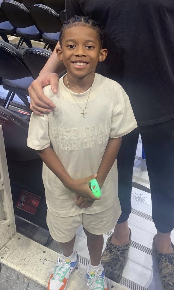 _TeamMoli's tweet photo. Y’all…🥹 why is my nephew a grown man now… #FreeJun https://t.co/NWzBwfVTnn